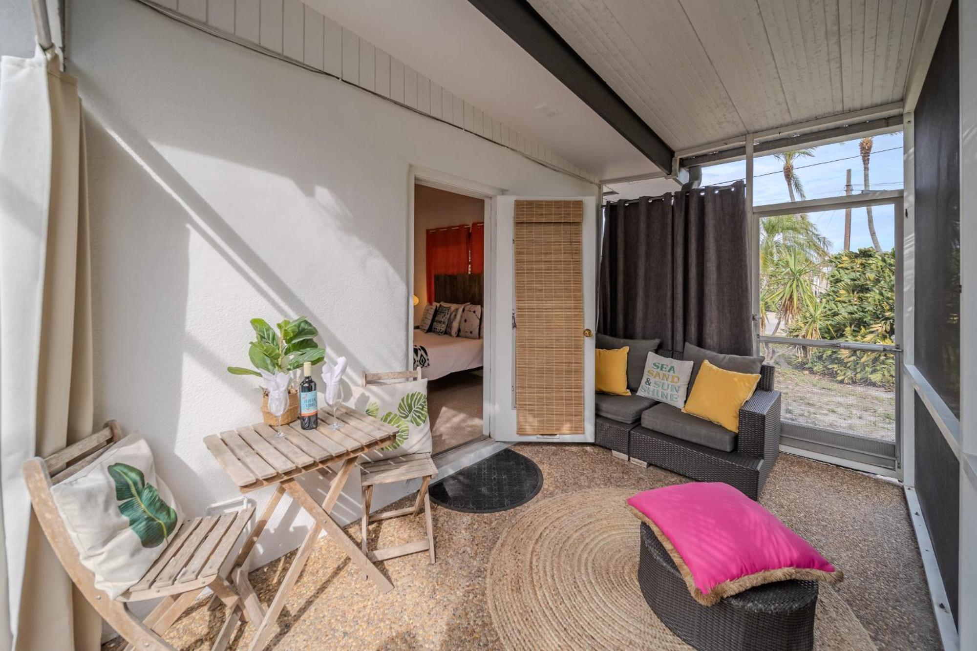 Fantastic Island House 1 Mile To The Beach With Heated Pool Σεϊρασότα Εξωτερικό φωτογραφία